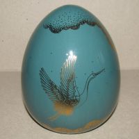 Ново голямо порцеланово яйце 14 см позлата летящ жерав, снимка 2 - Декорация за дома - 45544377
