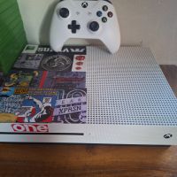 Xbox one S 500gb + 14 игри, снимка 3 - Xbox конзоли - 45134560