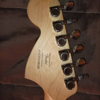 Китара Fender Squier Standart Stratocaster, crafted in Indonesia, снимка 5 - Китари - 45061615