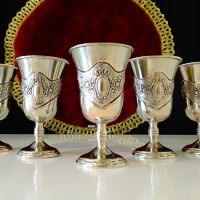 Посребрени медни чаши,рози,орнаменти. , снимка 1 - Антикварни и старинни предмети - 45494466