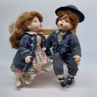 Колекционерски порцеланови кукли - момче и момиче на пейка, снимка 7 - Колекции - 45125159