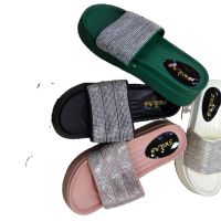 Изискани дамски плажни чехли със завладяващ блясък, снимка 1 - Чехли - 45408191
