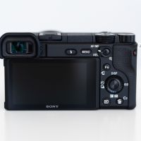 Фотоапарат Sony Alpha a6400 комплект, снимка 6 - Фотоапарати - 45177988