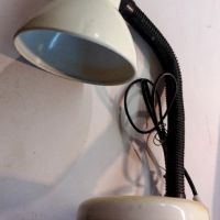 настолна лампа, снимка 1 - Настолни лампи - 45118518