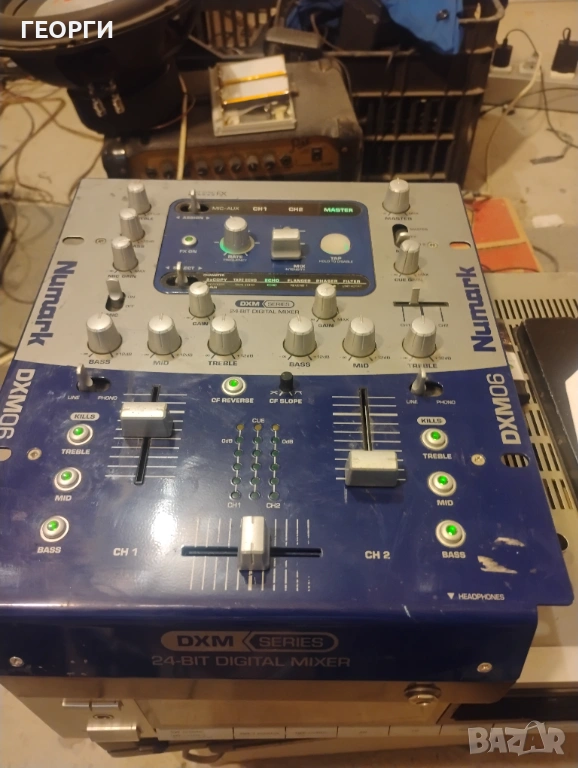 Перфектен NUMARK DXM06 Цифров миксер DJ музика, снимка 1