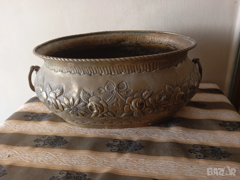 Стара викторианска кашпа,саксия за цветя, снимка 1