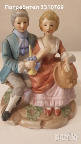 Красива порцеланова статуетка , снимка 1