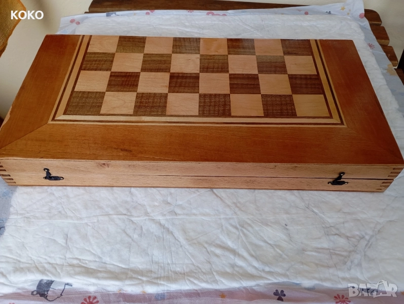 Стара Дървена Кутия от Шах, снимка 1