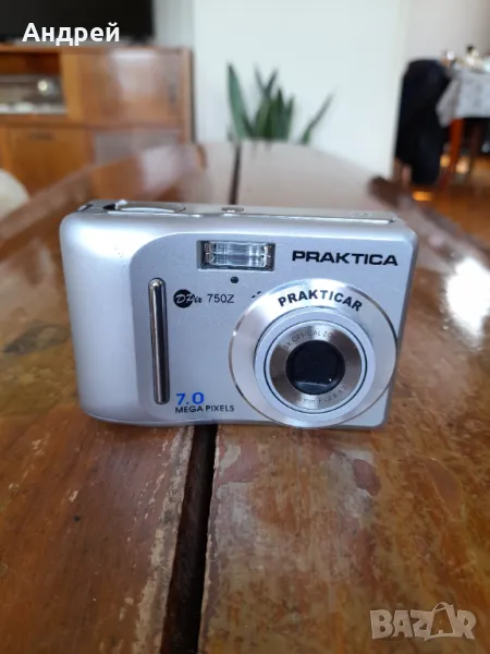 Стар фотоапарат Praktica, снимка 1