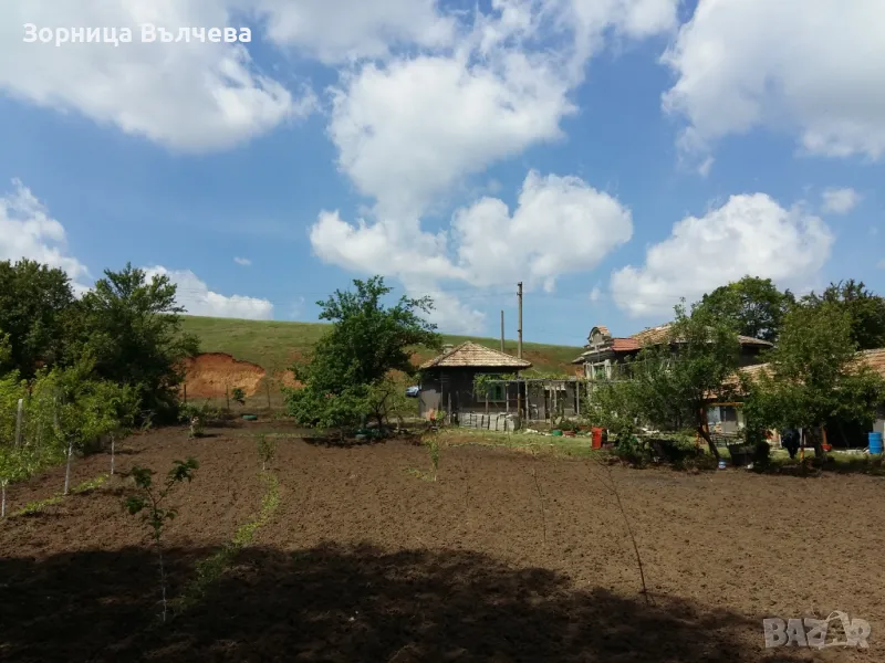 ПРОДАВАМ, снимка 1