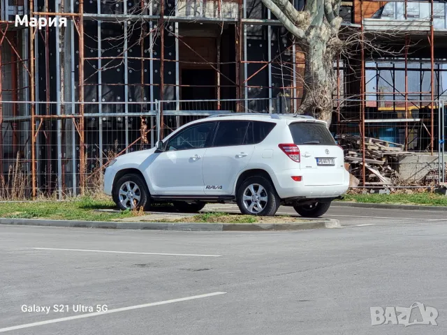 Тойота Rav4 Бенз/Автомат, снимка 12 - Автомобили и джипове - 47184408