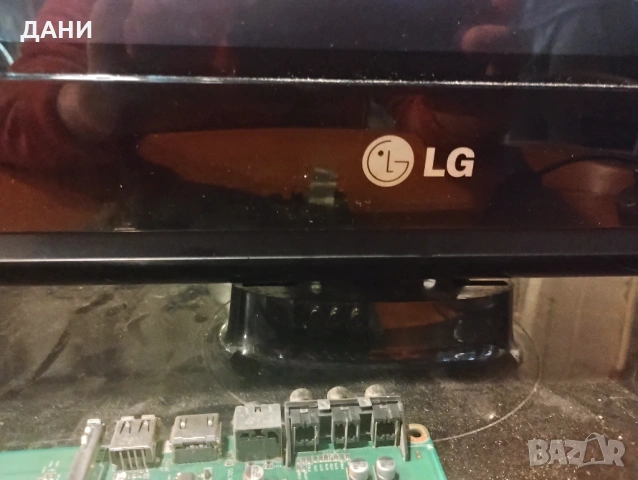 Продава телевизор LG 42 инча за части, снимка 5 - Телевизори - 53541314