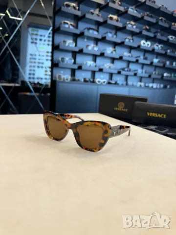 очила с калъф versace