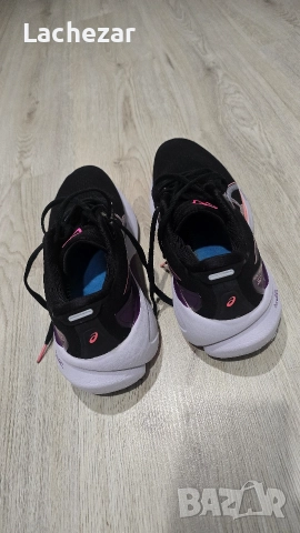 Дамски маратонки за бягане ASICS GEL-KAYANO 30, снимка 11 - Маратонки - 52591939