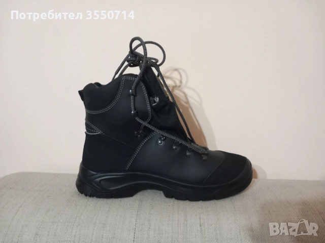 Защитни обувки с метално бомбе отпред- чисто нови, снимка 2 - Други - 53770776