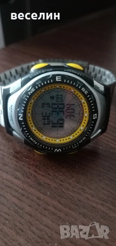 Винтидж часовник с компас и множество функции Lorus LG341