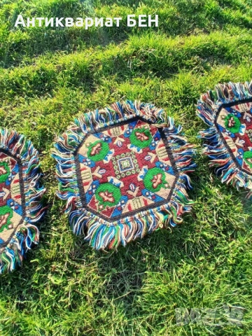 Ръчно тъкани Български килимчета – комплект (4 бр.) 🇧🇬, снимка 4 - Антикварни и старинни предмети - 54116254
