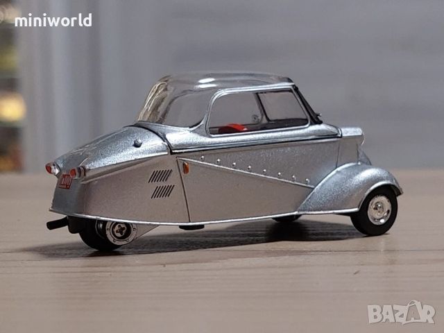 Messerschmitt KR200 1957 - мащаб 1:43 на IXO/Altaya моделът е нов в блистер, снимка 4 - Колекции - 45190929