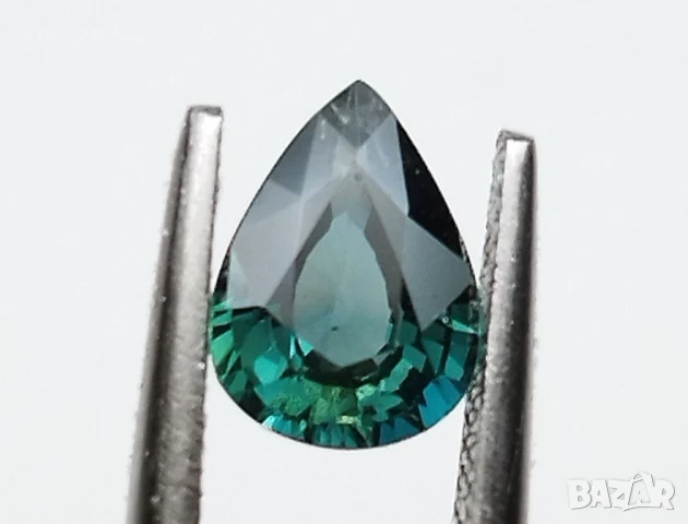 Естествен нетретиран сапфир в зелено-синьо 1.02кт! Сертифициран! Нов!, снимка 2 - Колиета, медальони, синджири - 46526950