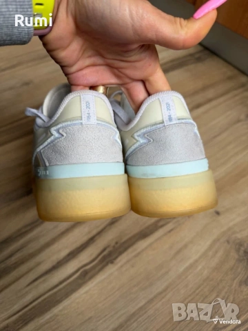 Оригинални мъжки кецове adidas Forum Tech Boost White! 42 н, снимка 3 - Кецове - 44229846