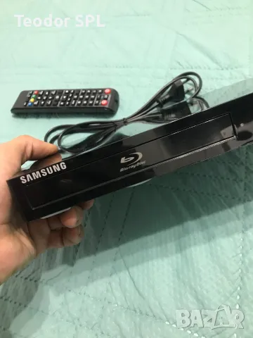 Samsung blu-ray DVD player , снимка 1 - Плейъри, домашно кино, прожектори - 48135920