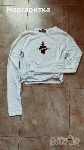 Подарявам дамски блузки., снимка 2 - Блузи с дълъг ръкав и пуловери - 54142777