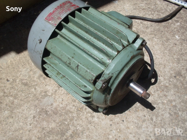 Стар български електромотор за пералня., снимка 4 - Антикварни и старинни предмети - 52500184