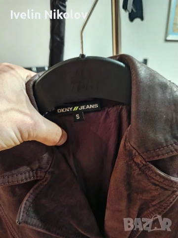DKNY кожено яке, снимка 3 - Якета - 52551362