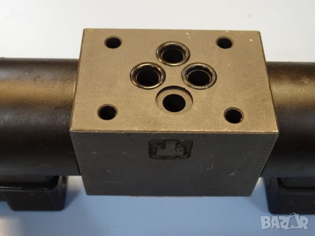 Хидравличен разпределител WINMAN DFA-02-3C2-D24-35C-3L directional valve 24VDC, снимка 6 - Резервни части за машини - 45728443