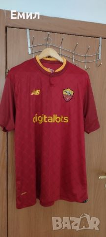 Тениска на AS Roma

, снимка 1 - Тениски - 45434142