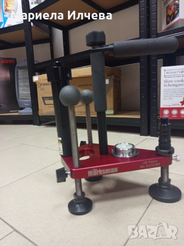 Специализиран преносим лазерен модул и държач за геодезическа призма