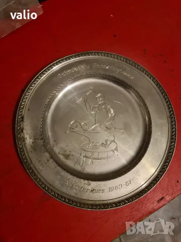 Стара метална чиния за стена с ковач, снимка 1