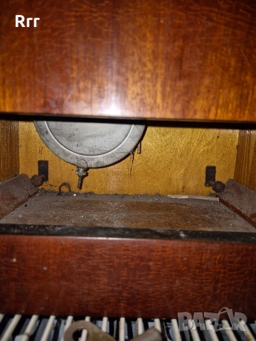 Стар руски стенен часовник, снимка 2 - Антикварни и старинни предмети - 52963650