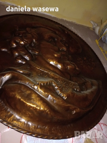 голяма метална глава 