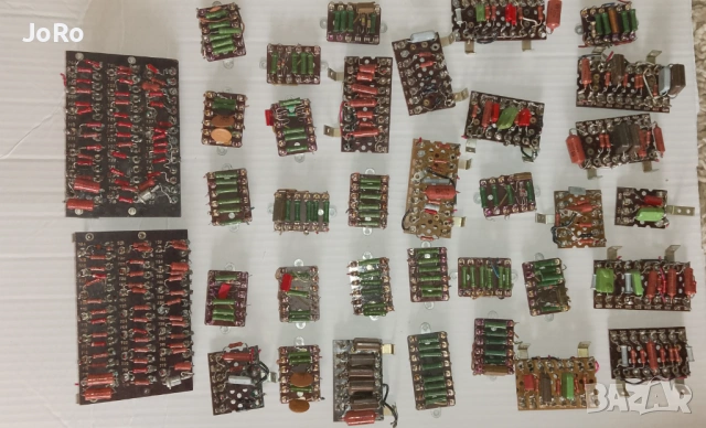 Платки с електронни елементи 35 броя. 