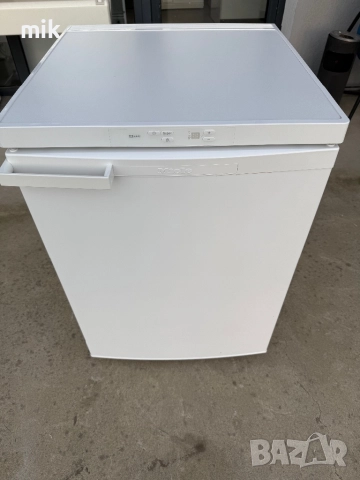 Малък фризер Миеле , снимка 2 - Фризери - 52826736