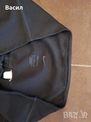 Дамски клин Nike Dri-FIT (M), снимка 2 - Спортни екипи - 54098905