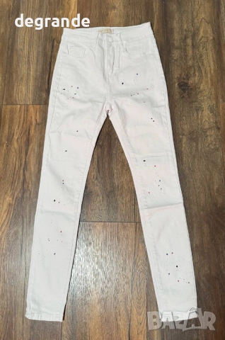 Бели Дамски напръскани дънки  Размер С М Л 2ХЛ  