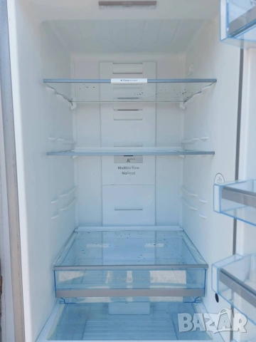 Хладилник с фризер Bosch A+++, снимка 4 - Хладилници - 53908562