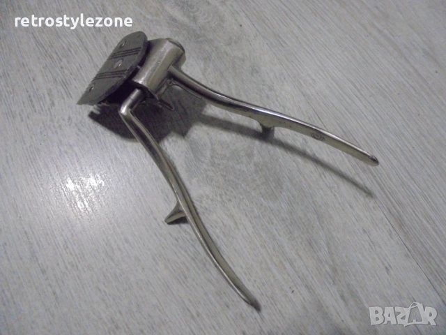 № 8215 Стара ръчна механична машинка за подстригване , снимка 4 - Други ценни предмети - 52908406