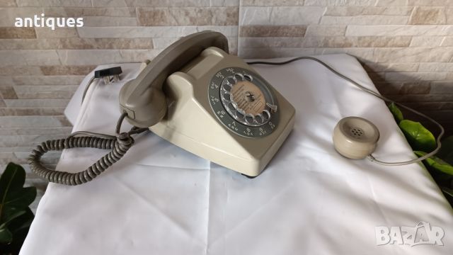 Стар телефон със шайба и две слушалки - CTD PARIS S63 - 1970" година, снимка 3 - Антикварни и старинни предмети - 45944650
