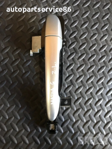 Задна лява външна дръжка на врата сребърен за Mazda 6 2.2 Дизел (2007-2011), снимка 3 - Части - 53714703