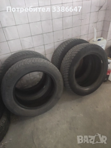 Зимни гуми, снимка 4 - Гуми и джанти - 54220341