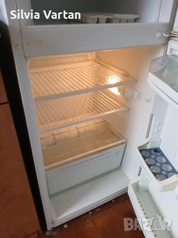Хладилник среден размер , снимка 7 - Хладилници - 52329994