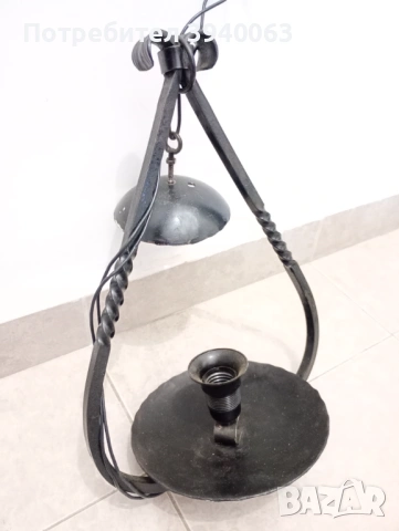 Стар полилей от ковано желязо единичен , снимка 10 - Лампи за таван - 43952225