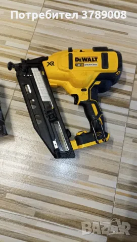 Акумулаторен такер за игли Dewalt , снимка 1 - Други инструменти - 47220822