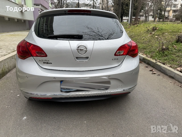 Opel Astra 1,7 CDTI, 120 k.c , снимка 5 - Автомобили и джипове - 53668813