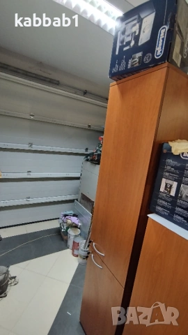 Еднокрил гардероб с две врати ирафтове със заключване - Офис шкаф 42/200/40, снимка 2 - Шкафове и рафтове - 53818981