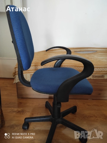 Продавам офис стол , снимка 2 - Столове за офис - 51779226
