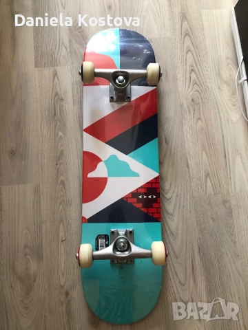 Скейтборд 8-12 г - чисто нов, снимка 2 - Скейтборд, ховърборд, уейвборд - 52874041